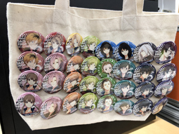 画像ギャラリー No.001のサムネイル画像 / これであなたも痛バッグデビュー？　推しへの愛の象徴ともいえる痛バッグを実際に作ってみたら予想以上に大変だった話
