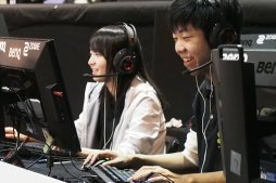 画像ギャラリー No.006のサムネイル画像 / シーズン3の覇者はCYCLOPS OSAKAに決定。「日本eスポーツリーグ2018 Winter」オフライン決勝戦レポート