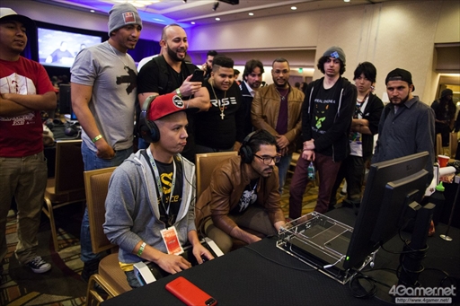 画像ギャラリー No.030のサムネイル画像 / 「Capcom Cup 2017」，本戦最後の切符は日本のネモ選手の手に。最終予選「Last Chance Qualifier」が開催された初日Twitterまとめ