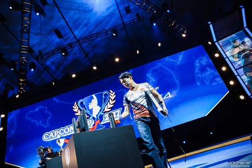 画像ギャラリー No.028のサムネイル画像 / 「ストリートファイターV」の公式世界大会「Capcom Cup 2017」，最終日Twitterまとめ。ドミニカ共和国のMenaRD選手が優勝