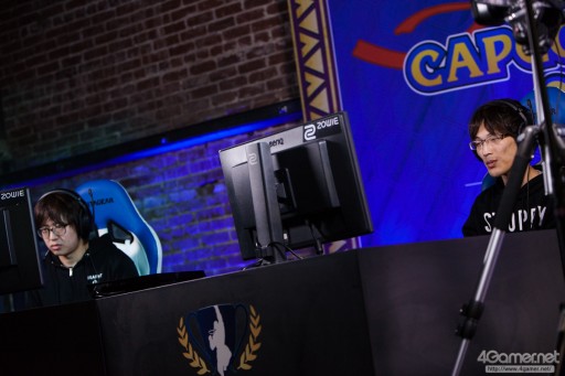 画像ギャラリー No.095のサムネイル画像 / 大波乱となった「Capcom Cup 2016」Day1現地レポートまとめ。6人の日本人選手がTOP8進出。優勝候補・Infiltration，ときど，ウメハラ選手らは敗退へ