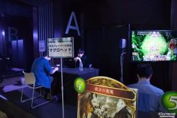 画像ギャラリー No.005のサムネイル画像 / CyberZのe-Sportsイベント「RAGE Vol.4 GRAND FINALS」,「ストリートファイターV」部門フォトレポート。優勝はふ〜ど選手の手に