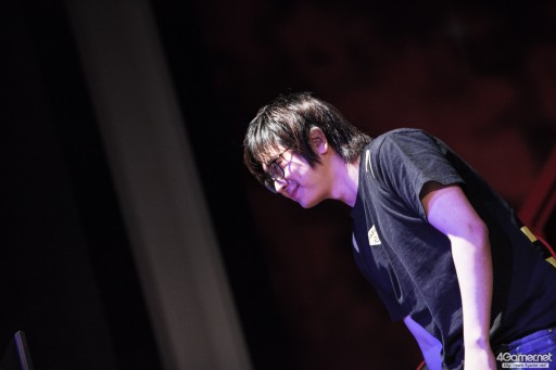 画像ギャラリー No.028のサムネイル画像 / CyberZのe-Sportsイベント「RAGE Vol.4 GRAND FINALS」,「ストリートファイターV」部門フォトレポート。優勝はふ〜ど選手の手に