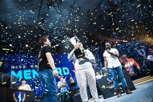 画像ギャラリー No.001のサムネイル画像 / 信頼できる仲間の存在こそが最大の勝因――Capcom Cup 2017優勝・MenaRD選手ショートインタビューを掲載