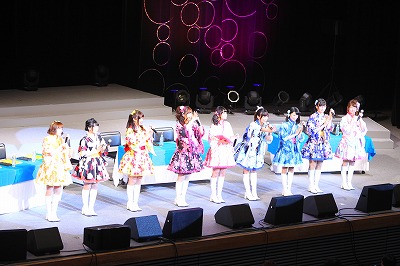 画像ギャラリー No.001のサムネイル画像 / 「アイドルマスター シンデレラガールズ」，「デレラジA」公録イベントをレポ。武内さんがイジり倒され，桜咲さんが恐怖を呼ぶ!?