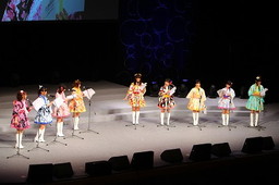 画像ギャラリー No.014のサムネイル画像 / 「アイドルマスター シンデレラガールズ」，「デレラジA」公録イベントをレポ。武内さんがイジり倒され，桜咲さんが恐怖を呼ぶ!?
