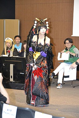 画像ギャラリー No.014のサムネイル画像 / 「DEAD OR ALIVE FESTIVAL」のフォト&コスプレイベントをレポート。本物そっくりのバース登場に会場は騒然
