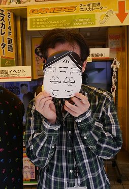 画像ギャラリー No.006のサムネイル画像 / 道行く人の顔を「力士シール」が侵食！　「CHAOS;CHILD」の“ユーザー体感型イベント”をレポート