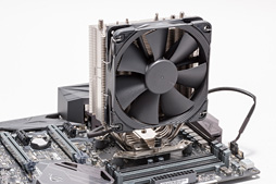 画像ギャラリー No.038のサムネイル画像 / 「Ryzen 7 1800X」レビュー。「買える値段」の8コアCPUはゲーマーに何をもたらすのか?