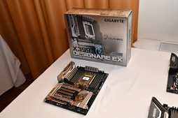 画像ギャラリー No.013のサムネイル画像 / AMD,第2世代Ryzen Threadripperのラインナップと価格を発表し,実動デモも披露