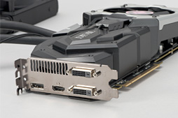 画像ギャラリー No.004のサムネイル画像 / HW短評:Tul「AXR9 390X 8GBD5-ADHE」(2)3DベンチマークでR9 390Xの性能を探る