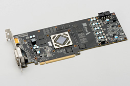 画像ギャラリー No.013のサムネイル画像 / PowerColorオリジナルクーラー搭載の「AXR9 380X 4GBD5-PPDHE」を試す。2016年を迎え,R9 380Xの立ち位置は変わったか