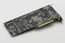 画像ギャラリー No.014のサムネイル画像 / PowerColorオリジナルクーラー搭載の「AXR9 380X 4GBD5-PPDHE」を試す。2016年を迎え,R9 380Xの立ち位置は変わったか