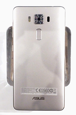 画像ギャラリー No.024のサムネイル画像 / ASUSの新型スマホ「ZenFone 3」と「ZenFone 3 Deluxe」の下位モデルをテスト。最新のミドルクラス端末はゲームもよく動く