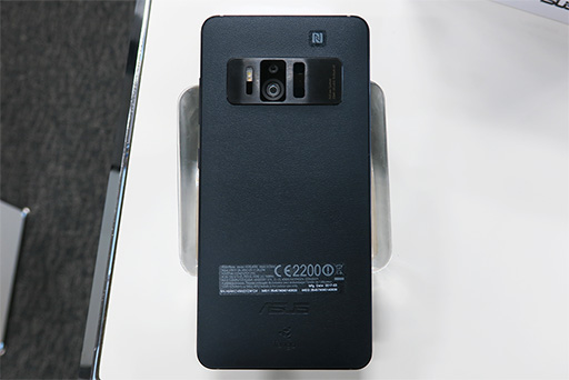 画像ギャラリー No.004のサムネイル画像 / ASUS,GoogleのVR技術とAR技術に両対応のスマートフォン「ZenFone AR」を2017年夏発売
