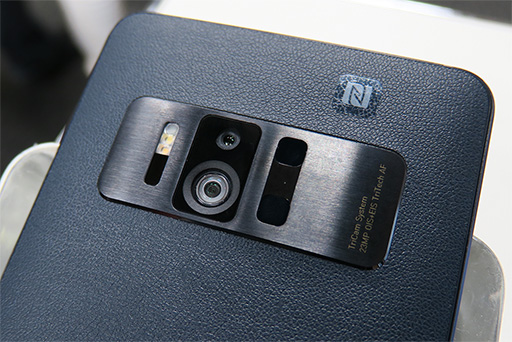 画像ギャラリー No.005のサムネイル画像 / ASUS,GoogleのVR技術とAR技術に両対応のスマートフォン「ZenFone AR」を2017年夏発売