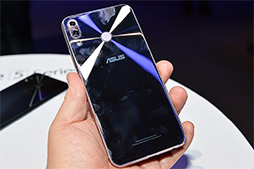 画像ギャラリー No.011のサムネイル画像 / ASUS,新型スマートフォン「ZenFone 5」シリーズ3機種を発表。ハイエンドの「ZenFone 5Z」はSnapdragon 845搭載で479ユーロに