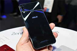 画像ギャラリー No.012のサムネイル画像 / ASUS,新型スマートフォン「ZenFone 5」シリーズ3機種を発表。ハイエンドの「ZenFone 5Z」はSnapdragon 845搭載で479ユーロに