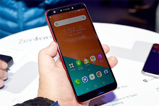 画像ギャラリー No.024のサムネイル画像 / ASUS,新型スマートフォン「ZenFone 5」シリーズ3機種を発表。ハイエンドの「ZenFone 5Z」はSnapdragon 845搭載で479ユーロに