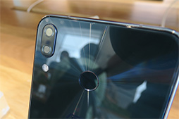 画像ギャラリー No.006のサムネイル画像 / ASUS，SIMロックフリースマートフォン「ZenFone 5」シリーズを国内発売。ハイエンドからエントリーまでの計3製品を用意