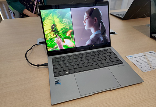 画像ギャラリー No.004のサムネイル画像 / ASUSが有機ELディスプレイ搭載ノートで大攻勢。重さ1kgの薄型軽量マシンから,ゲームにも使えるハイエンドPCまで多数を発表