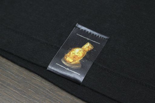 画像ギャラリー No.012のサムネイル画像 / 「DARK SOULS」×「TORCH TORCH」,コラボTシャツの2018年モデルを6月末に発売