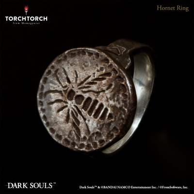 画像ギャラリー No.001のサムネイル画像 / 「DARK SOULS」シリーズの「スズメバチの指輪」がアクセサリーとして登場
