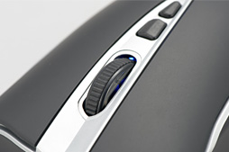 画像ギャラリー No.012のサムネイル画像 / 「EDGE 101」レビュー前編。HORI初のPCゲーマー向けマウス,その外観と握りやすさをチェックする