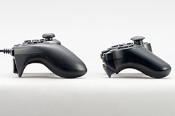 画像ギャラリー No.007のサムネイル画像 / HORIのPC用ゲームパッド「EDGE 301」は,「Xbox 360 Controller」を置き換える新標準になれるか