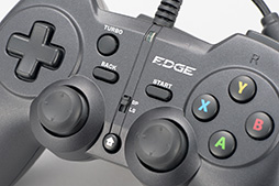 画像ギャラリー No.010のサムネイル画像 / HORIのPC用ゲームパッド「EDGE 301」は,「Xbox 360 Controller」を置き換える新標準になれるか