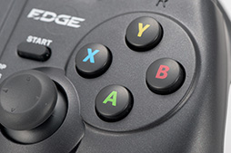 画像ギャラリー No.013のサムネイル画像 / HORIのPC用ゲームパッド「EDGE 301」は,「Xbox 360 Controller」を置き換える新標準になれるか