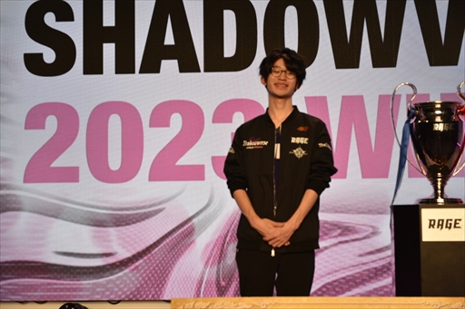 画像ギャラリー No.031のサムネイル画像 / 「RAGE Shadowverse 2023 Winter」GRAND FINALSレポート。10時間を超える激闘を制したのはThx｜さけまん選手