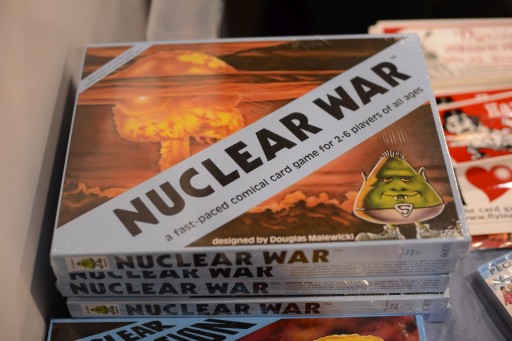 画像ギャラリー No.001のサムネイル画像 / 「Nuclear War」から「クイーンズブレイド」まで歩み続けた40年。最新第8版「T＆T」をリリースしたFlying Buffaloに，SPIEL会場で話を聞いてみた