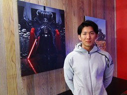 画像ギャラリー No.015のサムネイル画像 / 「スター・ウォーズ/銀河の英雄」のクイズキャンペーン当選者が制作スタジオを訪問