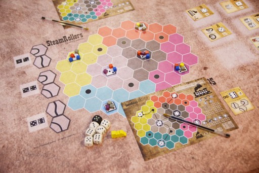 画像ギャラリー No.002のサムネイル画像 / ベルギーの鉄道ボードゲーム「SteamRollers」プレイレポート。和気あいあい系かと思いきや，意外にシビアな競争が楽しめる