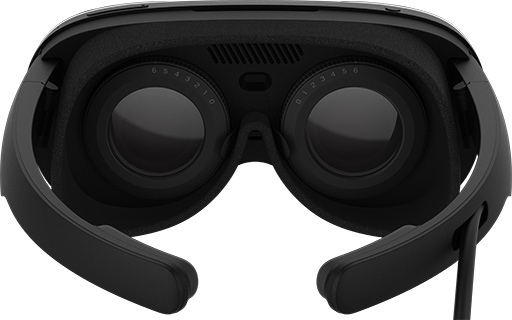 画像ギャラリー No.006のサムネイル画像 / メガネのようにかけられるVR HMD「VIVE Flow」が11月18日に発売。新開発の光学系により，メガネ民でも裸眼でVRを楽しめる