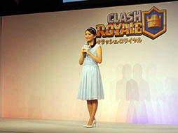 画像ギャラリー No.004のサムネイル画像 / 「クラロワ」の新テレビCM発表会をレポート。“ぶっこみお嬢様”を演じた岡田結実さんと，お笑いグループ「我が家」のトークバトルも勃発