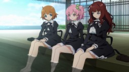 画像ギャラリー No.014のサムネイル画像 / そうだ アニメ，見よう：第116回は“武器×美少女”をテーマにした「アサルトリリィ BOUQUET」。シャフトが描く“リリィ”達の物語