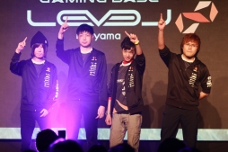 画像ギャラリー No.007のサムネイル画像 / 2度のドン勝を決めたSunSister Suicider'sが優勝! 「PUBG」国内初の賞金制大会「PJS Winter Invitational 2018」をレポート