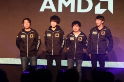 画像ギャラリー No.010のサムネイル画像 / 2度のドン勝を決めたSunSister Suicider'sが優勝! 「PUBG」国内初の賞金制大会「PJS Winter Invitational 2018」をレポート