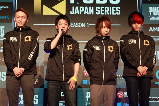 画像ギャラリー No.034のサムネイル画像 / 2度のドン勝を決めたSunSister Suicider'sが優勝! 「PUBG」国内初の賞金制大会「PJS Winter Invitational 2018」をレポート