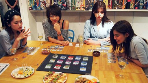 画像ギャラリー No.001のサムネイル画像 / 「街コロ」は，果たして合コンにも使えるのか。コラムニスト・犬山紙子さんの進行による“ボドゲ女子会”潜入レポート