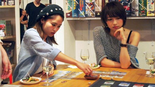 画像ギャラリー No.008のサムネイル画像 / 「街コロ」は，果たして合コンにも使えるのか。コラムニスト・犬山紙子さんの進行による“ボドゲ女子会”潜入レポート
