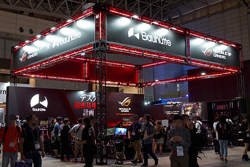 画像ギャラリー No.001のサムネイル画像 / ［TGS 2019］2020年版「着る毛布」からASUSの日本未発売製品まで，見どころ満載の「Bauhutte×ROG」共同ブースをチェック