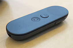 画像ギャラリー No.013のサムネイル画像 / Google，スマートフォン組み込み型VR HMD「Daydream View」を1万2000円で国内発売。第2世代モデル