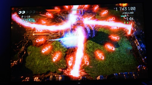 画像ギャラリー No.009のサムネイル画像 / 「RESOGUN」のHousemarqueが贈る新作「Nex Machina」プレイレポート。アーケードライクな楽しさはそのままに，新しい表現に挑んだ意欲作