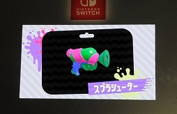 画像ギャラリー No.004のサムネイル画像 / 「Splatoon2」のステージイベント「イカ研究所 新イカ発見報告会」をレポート。流行や新ブキなど，前作から2年後の“イカ達”の生態が明かされる