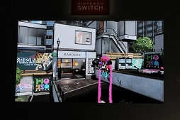 画像ギャラリー No.014のサムネイル画像 / 「Splatoon2」のステージイベント「イカ研究所 新イカ発見報告会」をレポート。流行や新ブキなど，前作から2年後の“イカ達”の生態が明かされる