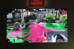 画像ギャラリー No.024のサムネイル画像 / 「Splatoon2」のステージイベント「イカ研究所 新イカ発見報告会」をレポート。流行や新ブキなど，前作から2年後の“イカ達”の生態が明かされる
