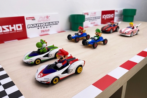 画像ギャラリー No.002のサムネイル画像 / 「マリオカート プルバック」全6種類,ファミマで4月20日から順次発売。マリオやルイージたちのカートが引いて離すと走り出すプルバックカーに